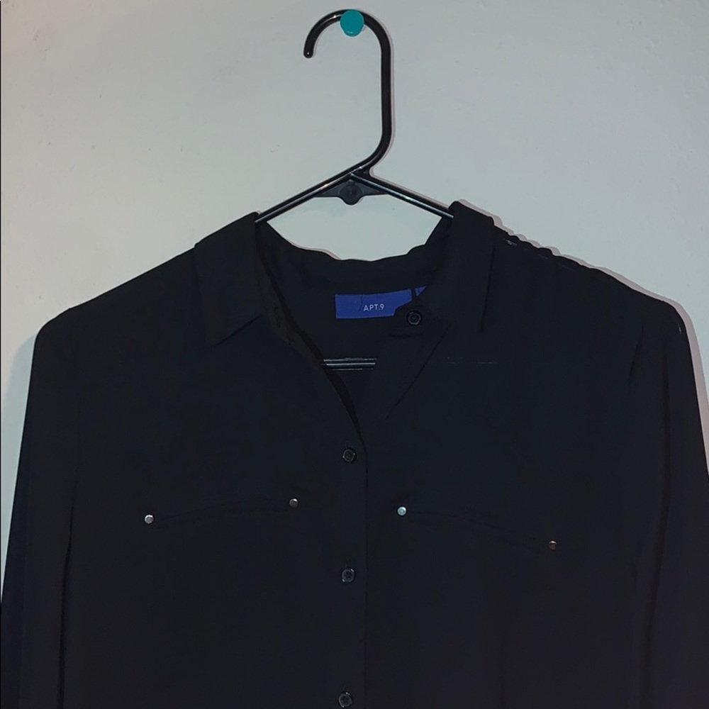 Button up - Picture 3 of 3